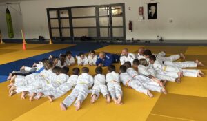 Préparation à la séance de Judo du Club de Pierrefeu du Var